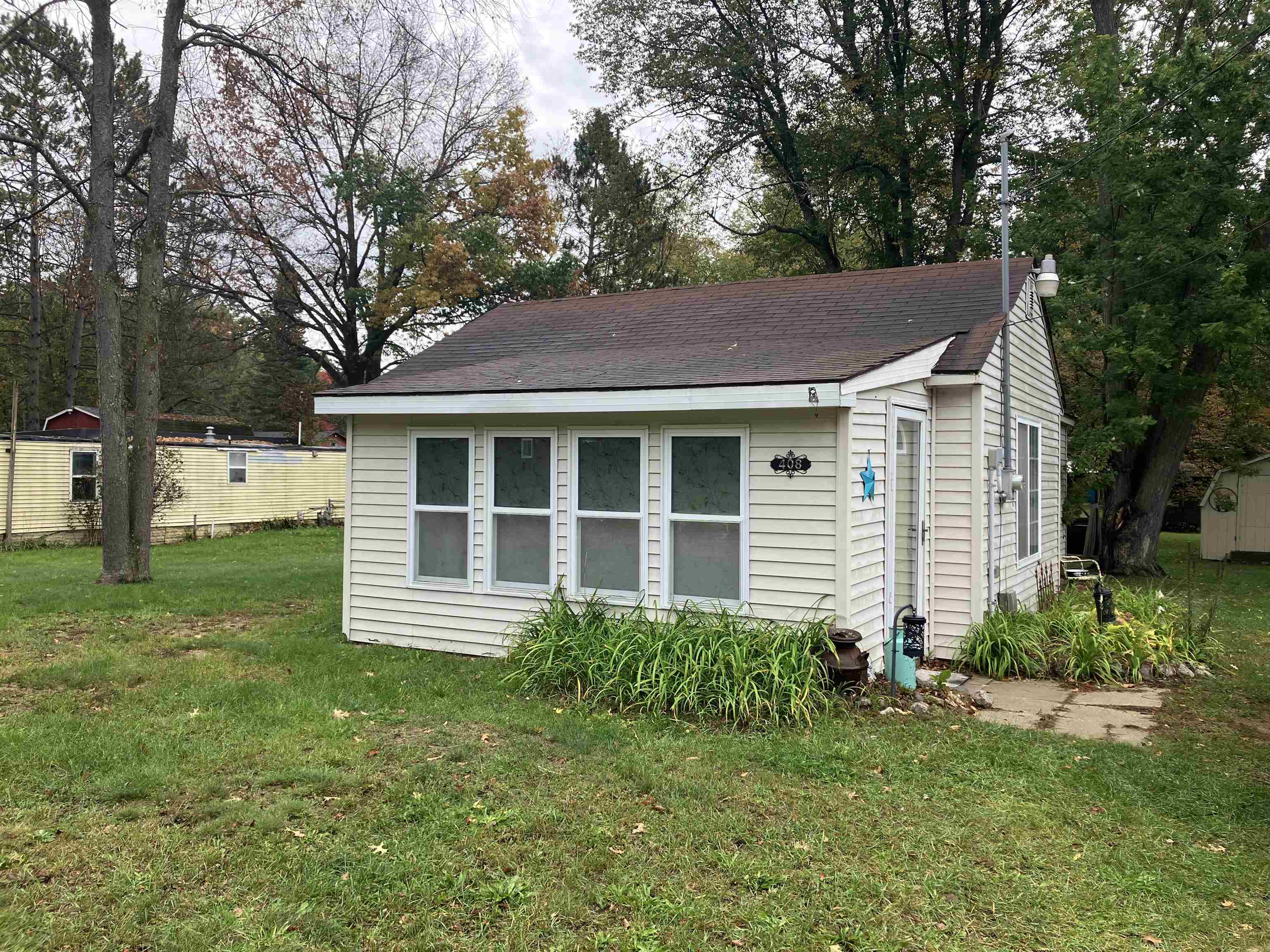 408 Maple Street, Lake MI 48632 photo 1