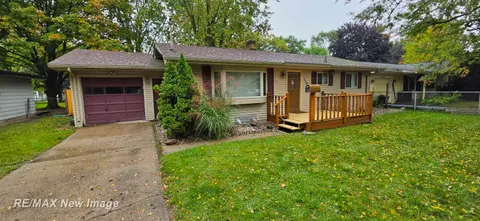1908 Oxford Street, Saginaw MI 48602 photo 2