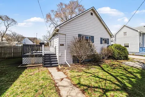 1003 N Linn St Street, Bay City MI 48706 photo 2