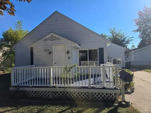 1106 N Dean Street, Bay City MI 48706 home for sale