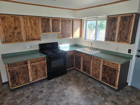 1106 N Dean Street, Bay City MI 48706 photo 5