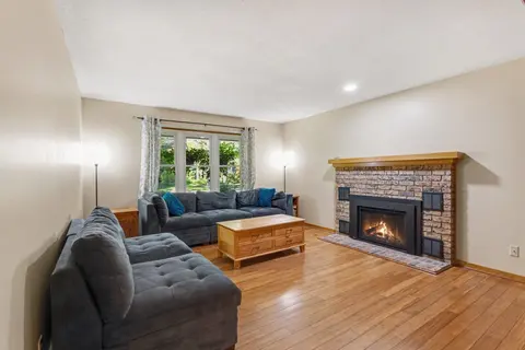 2503 Brookwood Drive, Midland MI 48640-2430 photo 5