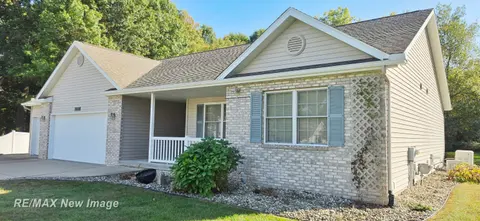 1290 Woodfield Trail, Hemlock MI 48626 home for sale
