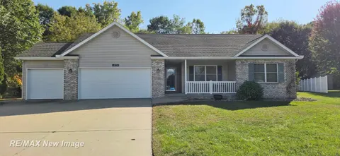 1290 Woodfield Trail, Hemlock MI 48626 photo 2