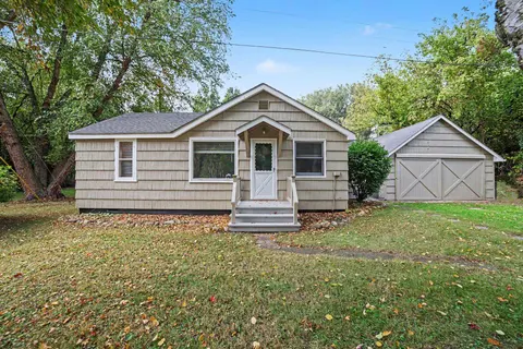 393 State Park Drive, Bay City MI 48634 photo 4