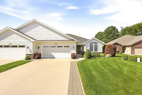 20 Hanover Drive, Frankenmuth MI 48734 photo 4