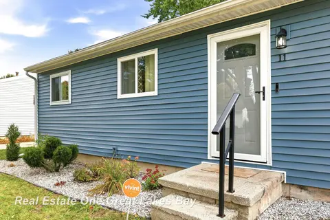 11 Woodward Drive, Saginaw MI 48601 photo 4
