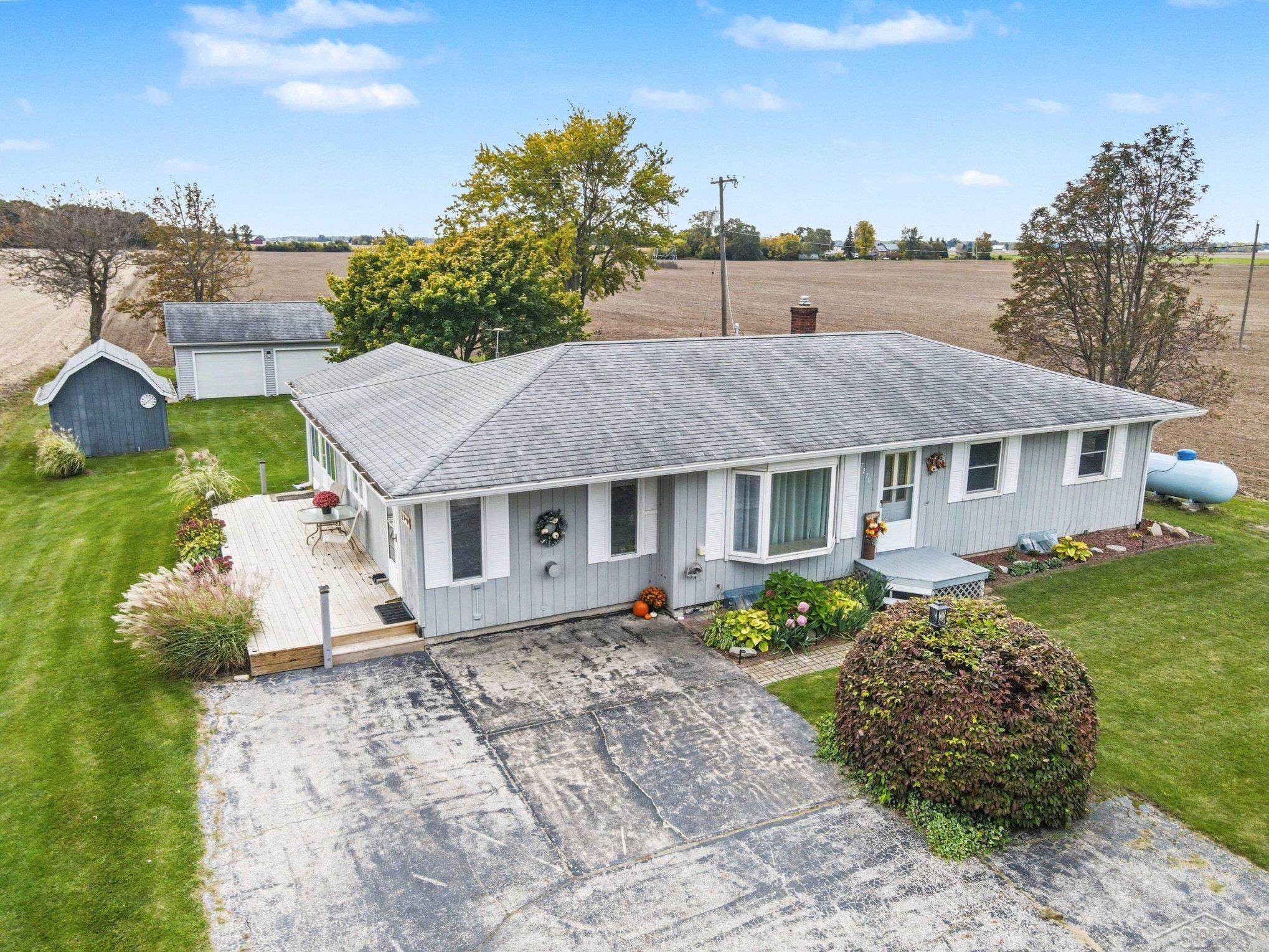 7270 Bradley Road, Saginaw MI 48601 photo 1