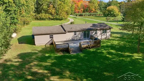 3697 N Sturgeon Road, Midland MI 48642 photo 2