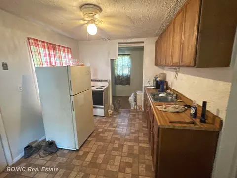 3944 Olive Road, Saginaw MI 48601 photo 2