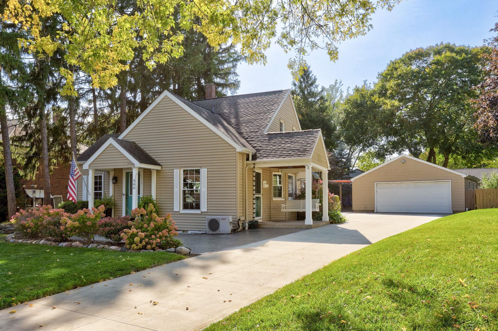 566 Cass Street, Frankenmuth MI 48734 photo 1