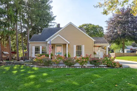 566 Cass Street, Frankenmuth MI 48734 photo 3
