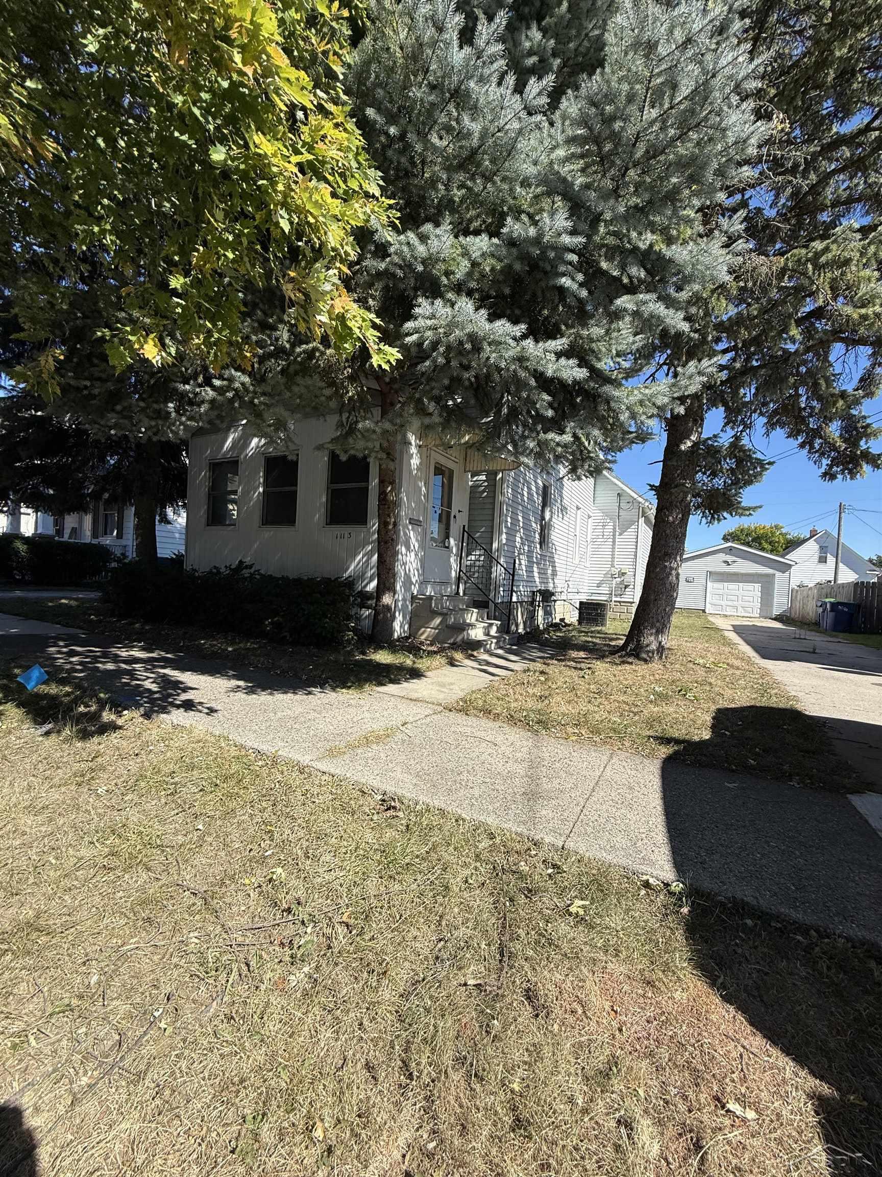 1113 S Grant Street, Bay City MI 48708 photo 1