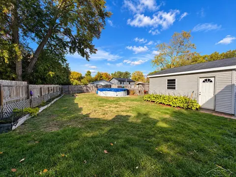 217 Arbury Place, Midland MI 48640 photo 2