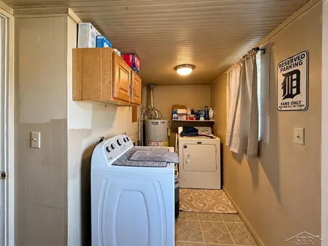 217 Arbury Place, Midland MI 48640 photo 3
