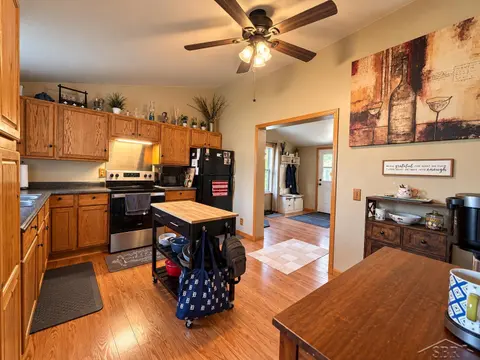 217 Arbury Place, Midland MI 48640 photo 5