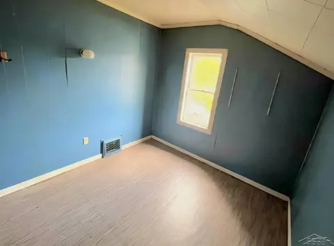 616 N Oakley Street, Saginaw MI 48602 photo 4