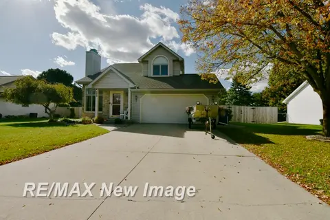 599 Plantation Drive, Saginaw MI 48638 photo 5