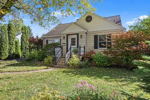 308 Yale Street, Bay City MI 48708-4410 photo 2