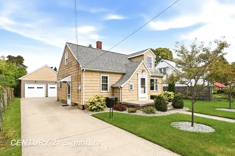 2720 Schemm Street, Saginaw MI 48602 home for sale