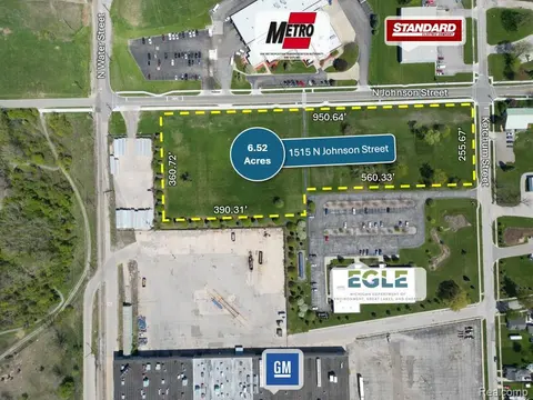 1515 N Johnson Street, Bay City MI 48708 photo 3