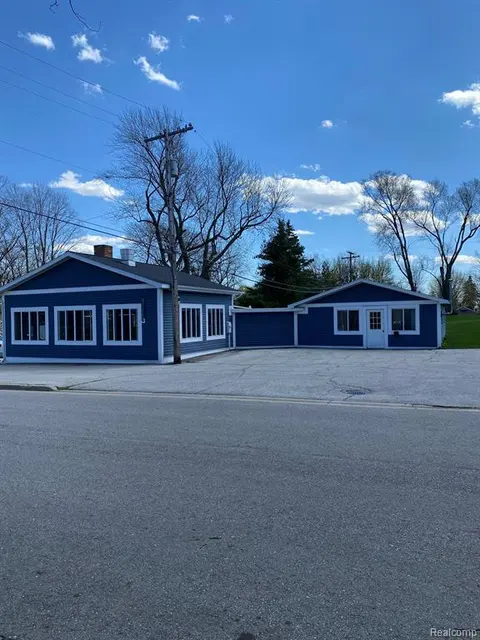 815 Gibbs Street, Caro MI 48723 1448 photo 2
