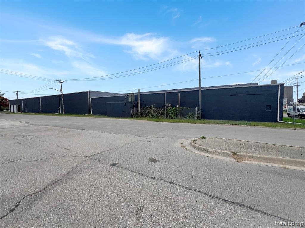 812 N Beck Street, Sebewaing MI 48759 1120 photo 1