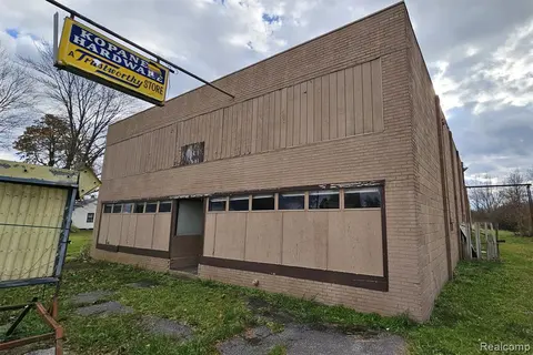3310 Wadsworth Road, Saginaw MI 48601 6249 photo 4