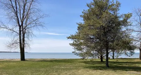 9859 Sunset Boulevard, Pigeon MI 48755 photo 2