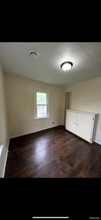 1531 Gilbert Street, Saginaw MI 48602 1028 photo 3