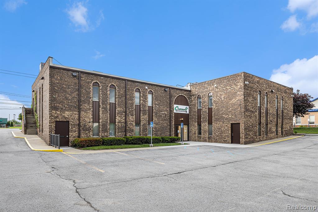 1350 E M 21, Owosso MI 48867 photo 1