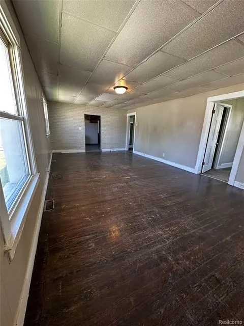 2500 Salt Street, Saginaw MI 48602 1055 photo 5