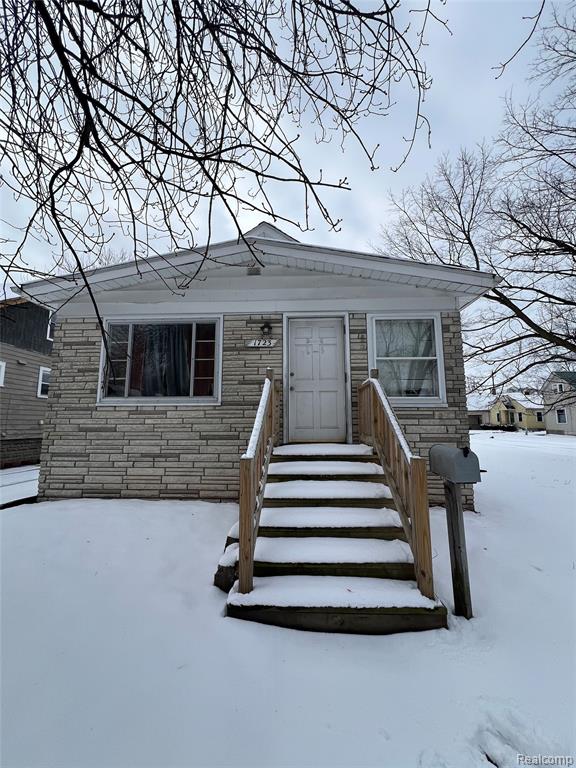 1723 Maine Street, Saginaw MI 48602 1721 photo 1