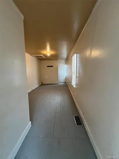 1723 Maine Street, Saginaw MI 48602 1721 photo 3