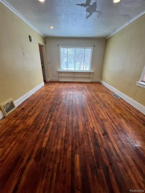 1723 Maine Street, Saginaw MI 48602 1721 photo 5