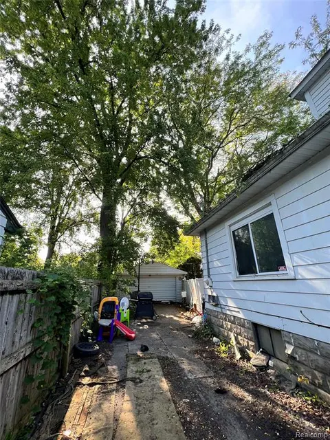 902 N Mason Street, Saginaw MI 48602 4651 photo 3