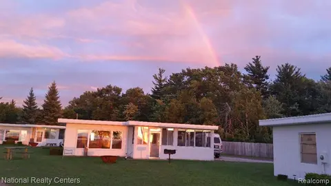 6024 Port Austin Road # 5, Caseville MI 48725 9795 photo 3