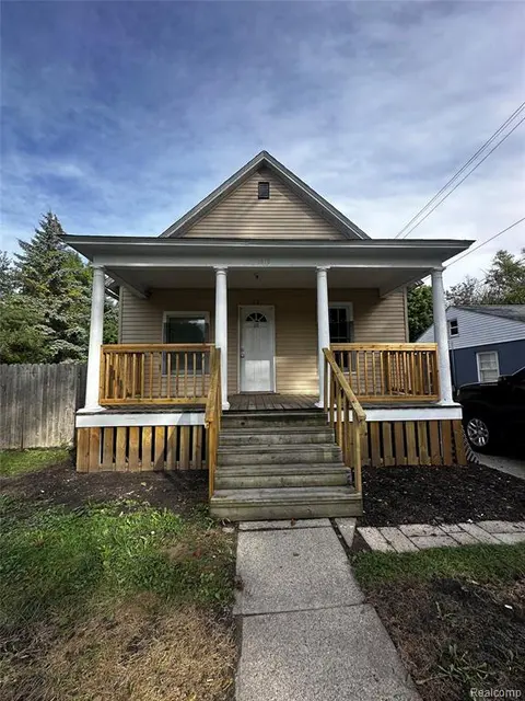 1818 N Woodbridge Street, Saginaw MI 48602 5110 photo 1