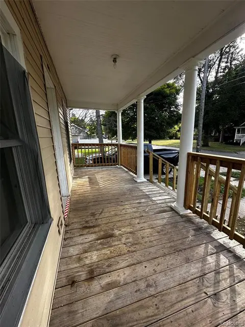1818 N Woodbridge Street, Saginaw MI 48602 5110 photo 3