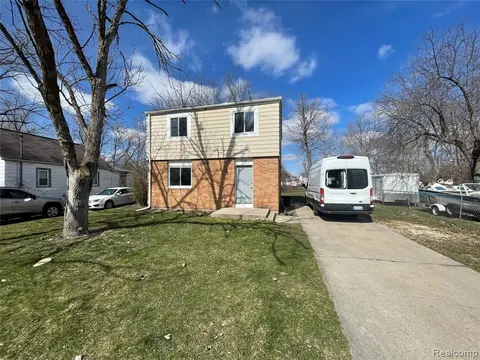2116 Wood Street, Saginaw MI 48638 6661 photo 1