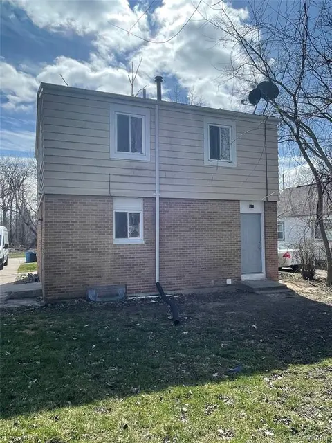 2116 Wood Street, Saginaw MI 48638 6661 photo 3