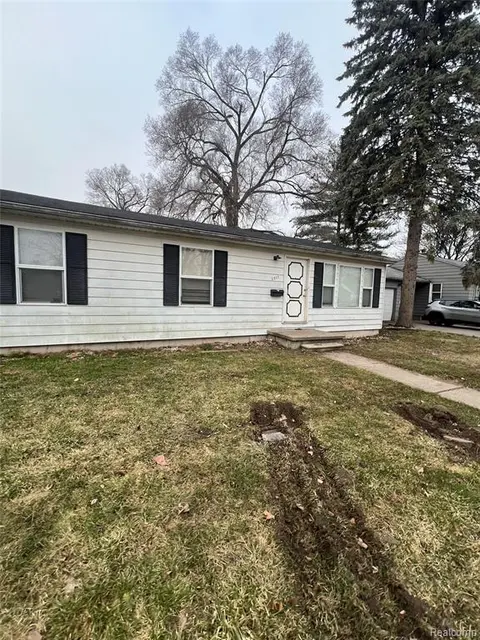 2517 Mackinaw Street, Saginaw MI 48602 3143 photo 1
