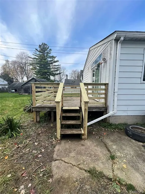 2521 Stobbe Street, Saginaw MI 48602 4058 photo 3