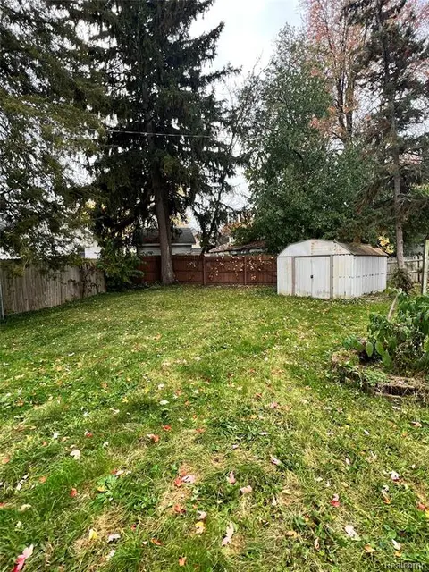 2521 Stobbe Street, Saginaw MI 48602 4058 photo 5