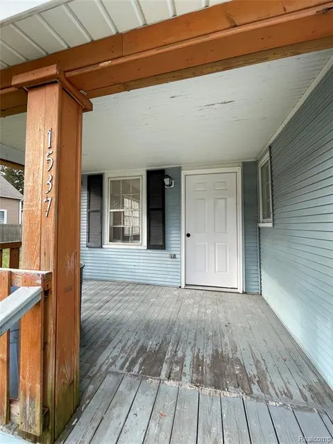 1537 Bay Street, Saginaw MI 48602 3906 photo 2