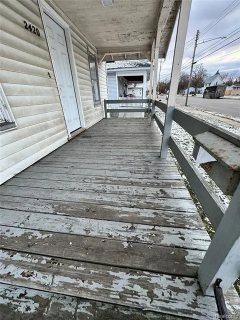 2420 Bay Street, Saginaw MI 48602 3826 photo 4