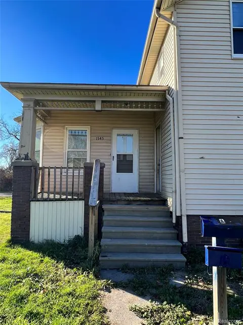 1545 Bay Street, Saginaw MI 48602 3906 photo 2