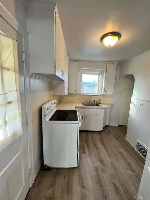 1545 Bay Street, Saginaw MI 48602 3906 photo 5