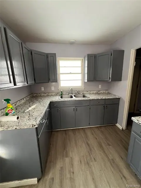 1916 Joslin Street, Saginaw MI 48602 1183 photo 2