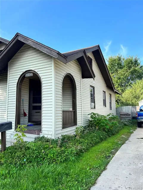 2243 Avon Street, Saginaw MI 48602 3813 photo 4